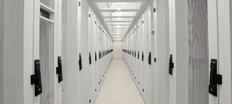 Datacenter_SWL_IT_20_327x146.jpg