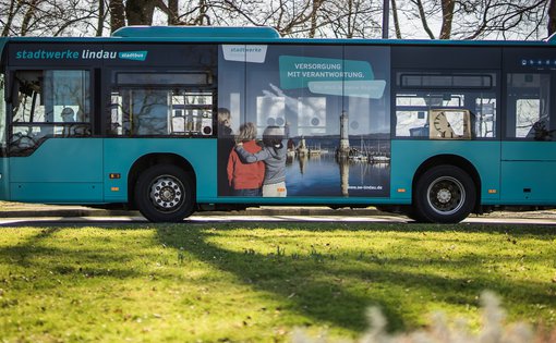 Stadtbus_Banner_Werbung_1366_577.jpg